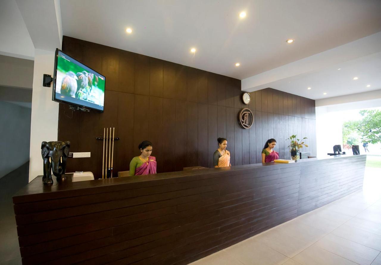 Grand Tamarind Lake Kataragama Kültér fotó