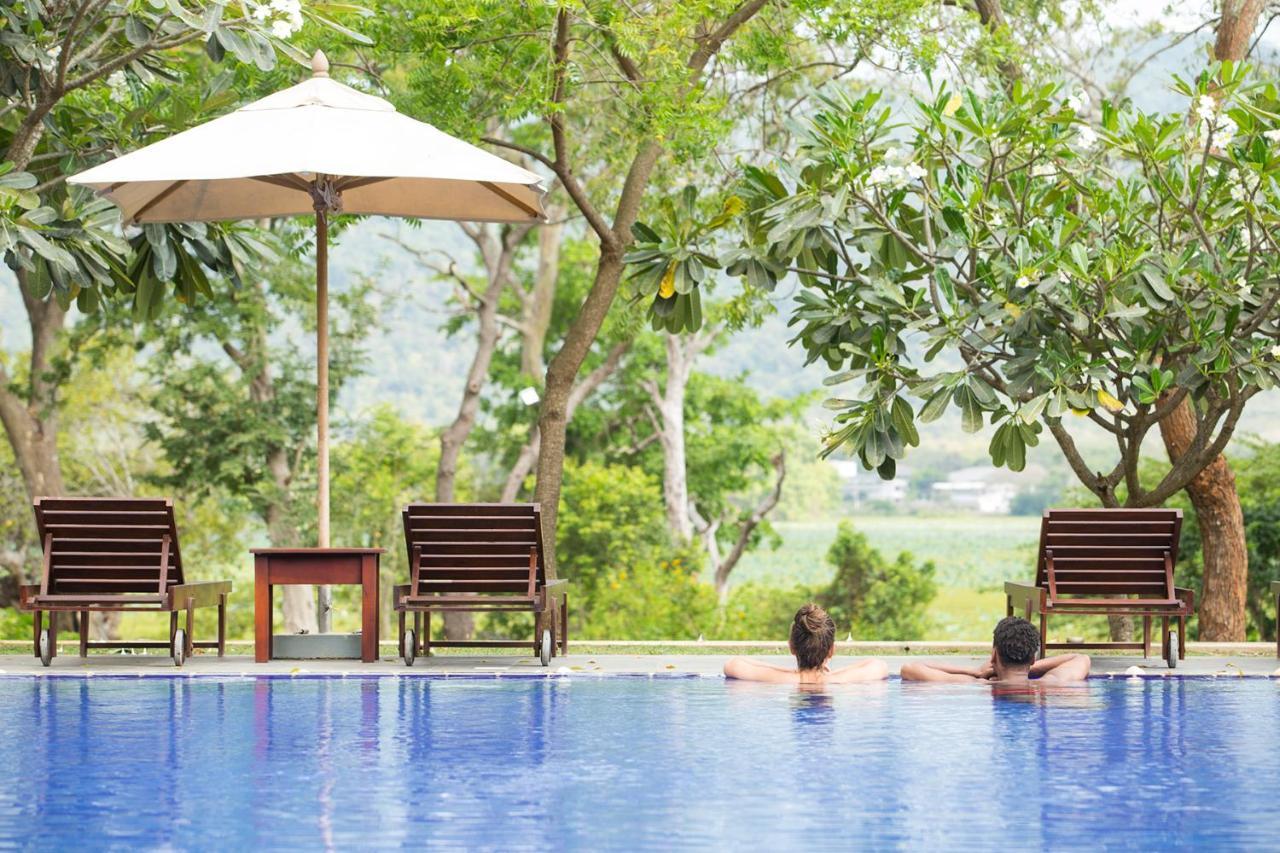 Grand Tamarind Lake Kataragama Kültér fotó