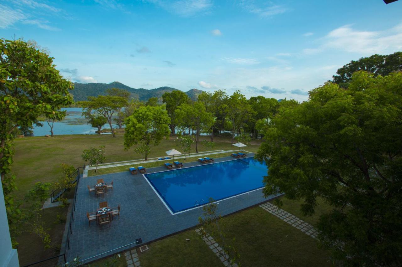 Grand Tamarind Lake Kataragama Kültér fotó