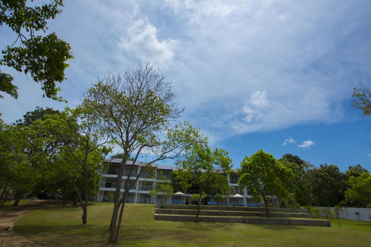 Grand Tamarind Lake Kataragama Kültér fotó