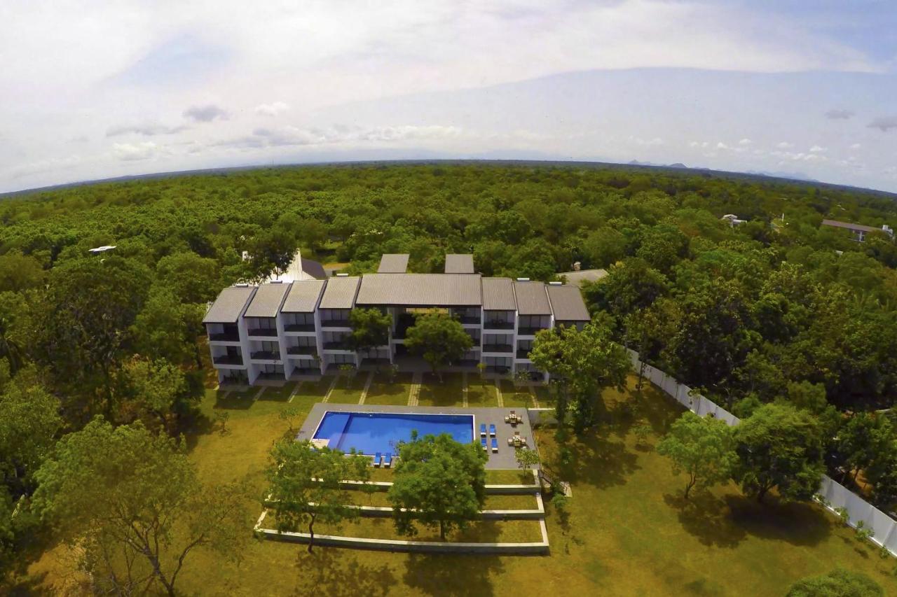 Grand Tamarind Lake Kataragama Kültér fotó