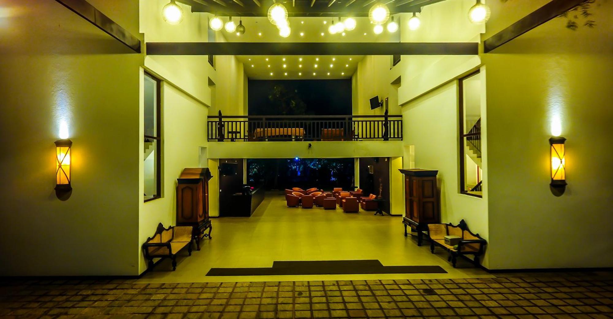 Grand Tamarind Lake Kataragama Kültér fotó
